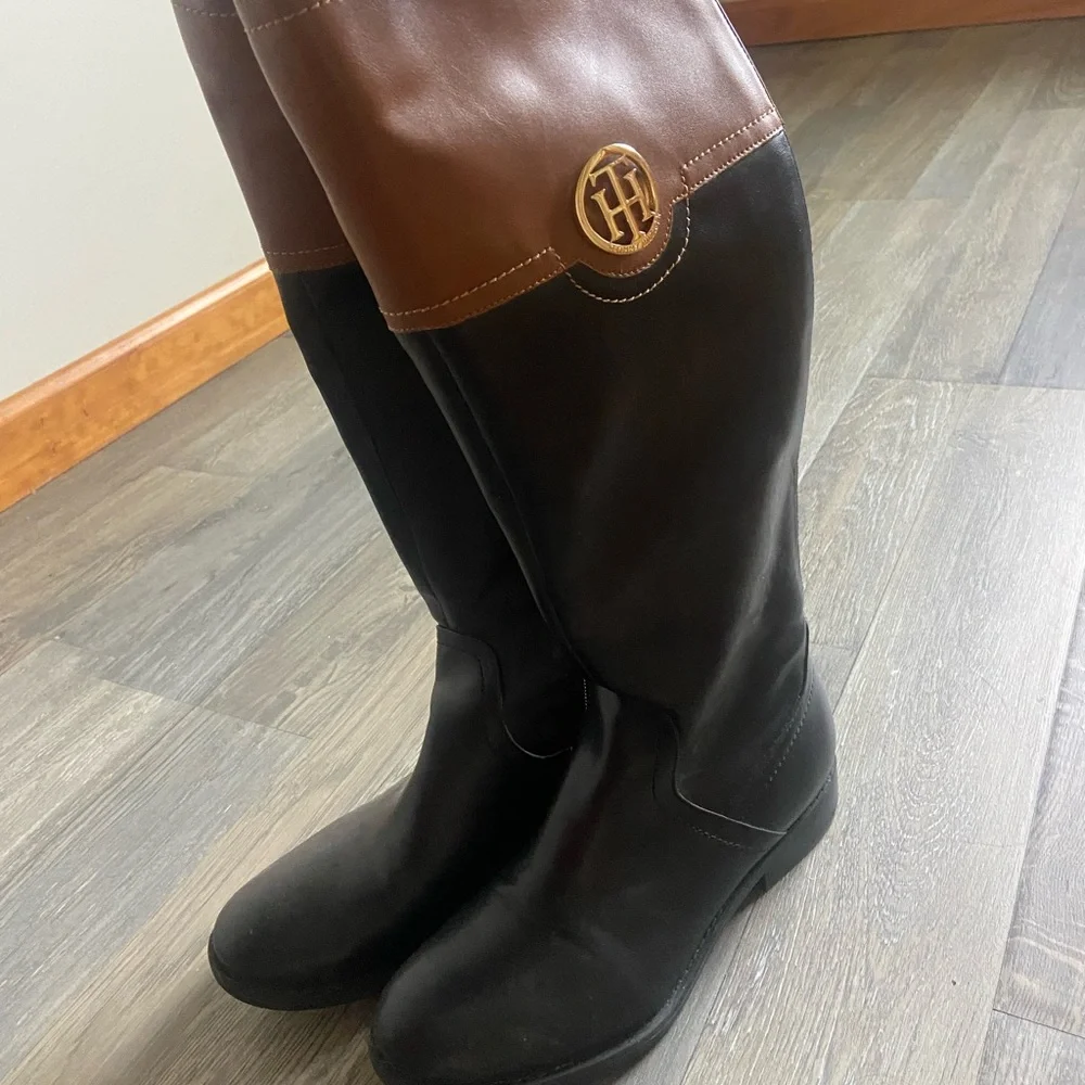 Boots - Picture 2 of 4